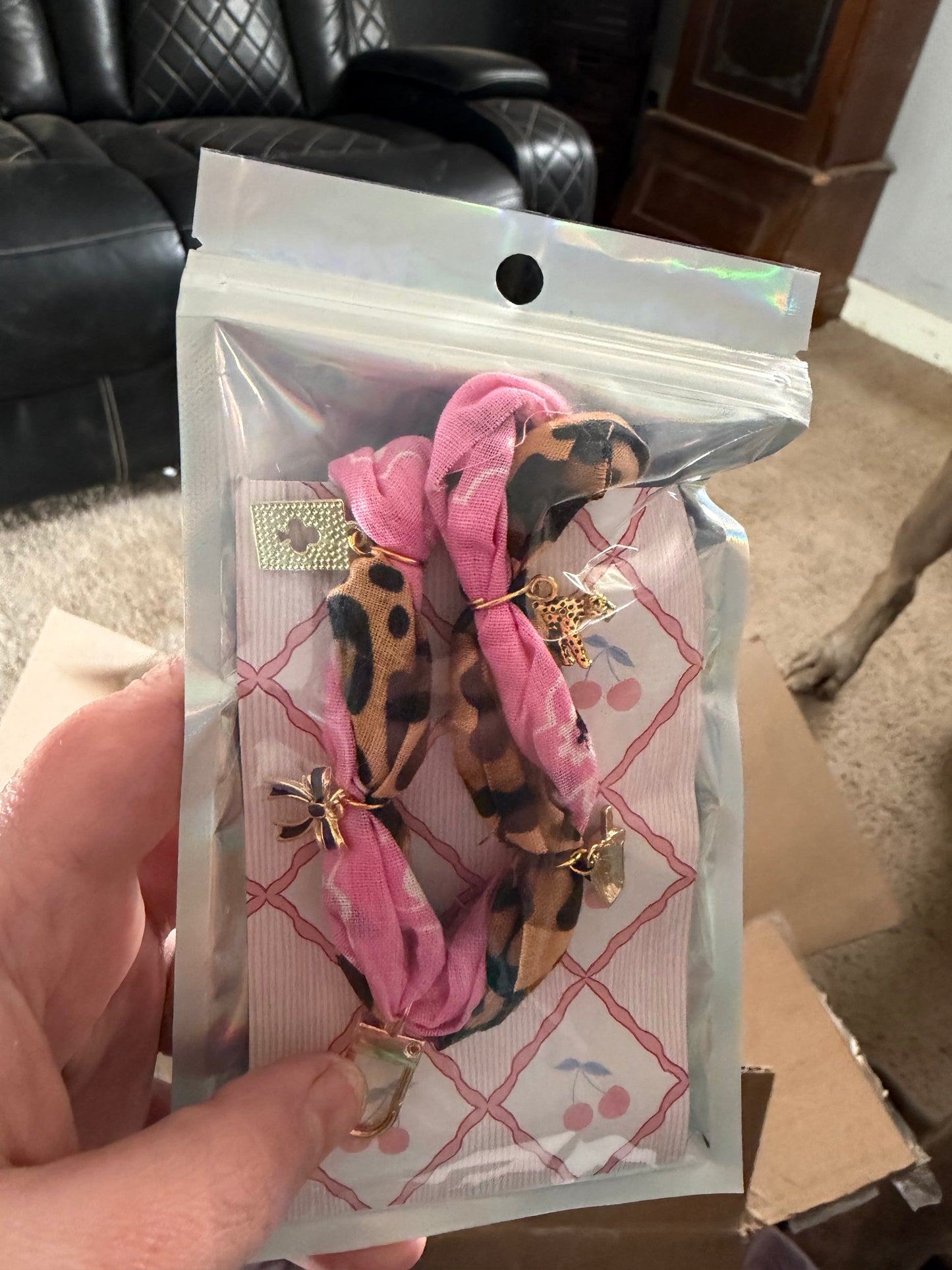 FRESHIE HANGERS